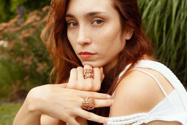 Anello Medea a fascia
